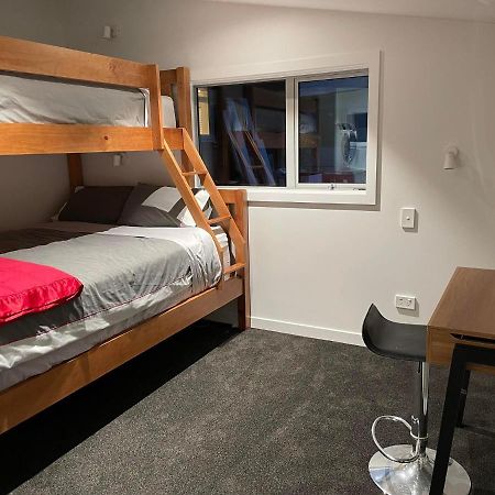 Peninsular Lakefront Queenstown Bagian luar foto