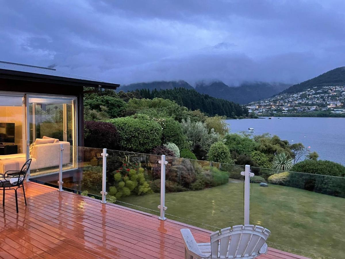 Peninsular Lakefront Queenstown Bagian luar foto