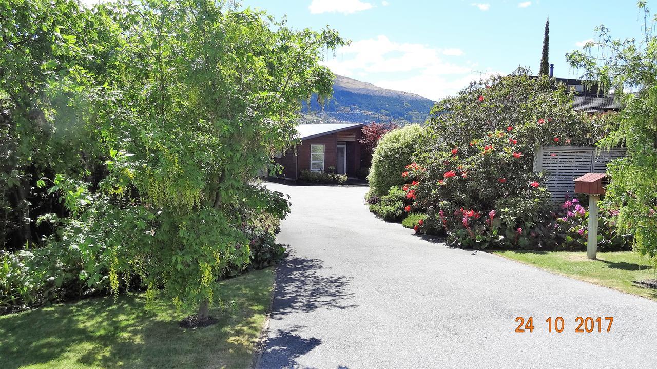 Peninsular Lakefront Queenstown Bagian luar foto